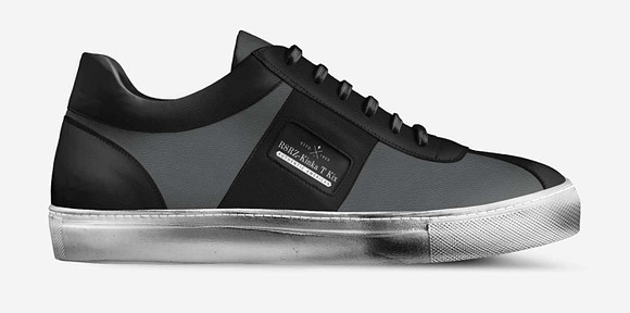 ($229) Minimal Low Top Sneakers: R8RZ