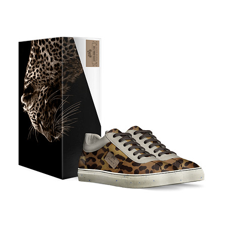 Minimal Low Top Sneakers: Levito