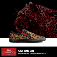 Traditional Slip-On Sneakers: Levito