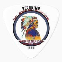 Geronimo: Triangle Guitar Picks