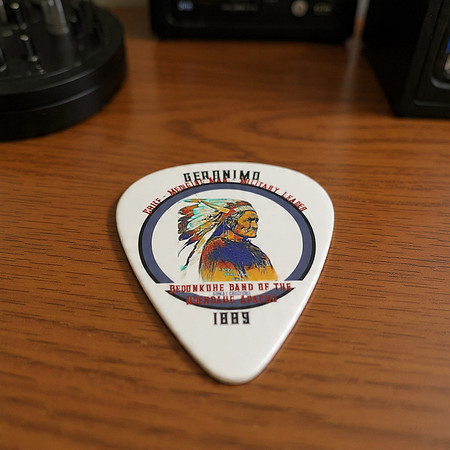 Geronimo: Guitar Pick