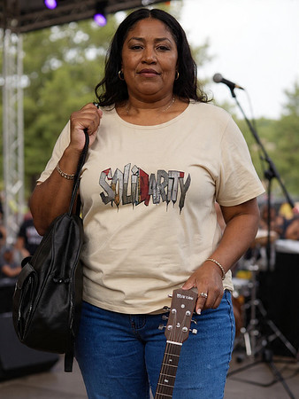 Relaxed Fit T-Shirt: Solidarity (1)