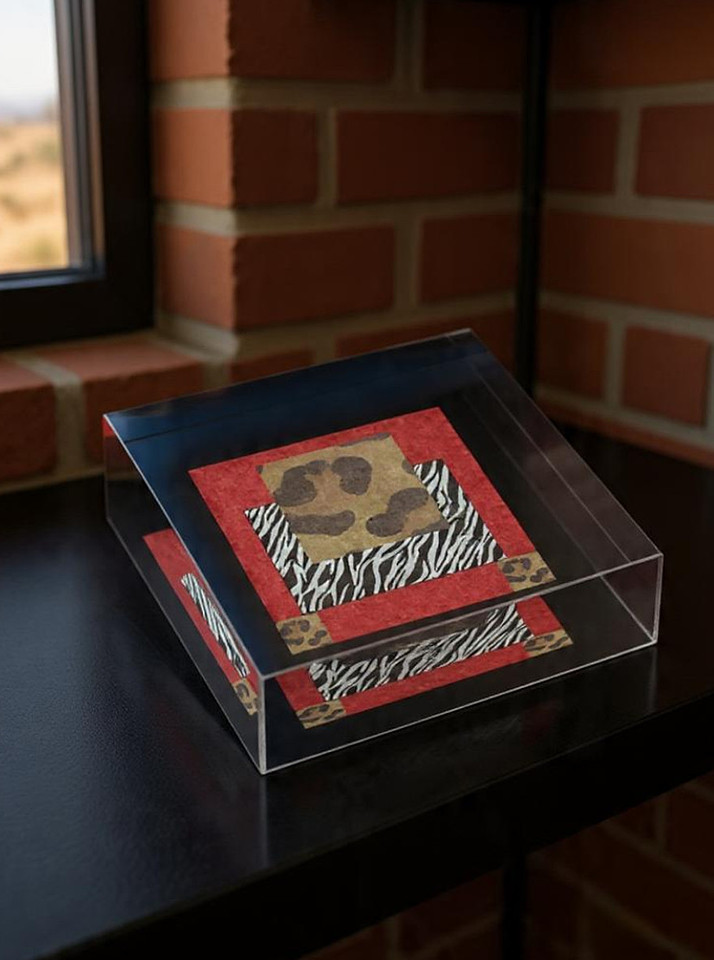 Levito Sahara: Acrylic Block