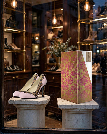 VV2x: British High Heels