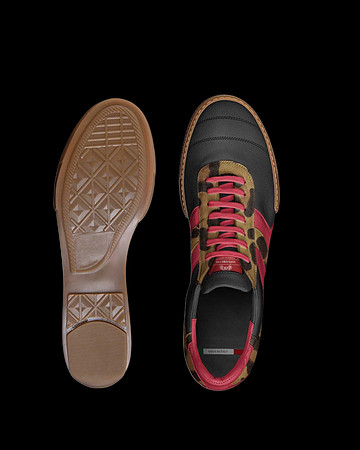 Striped Indoor Soccer Style Shoes: Levito