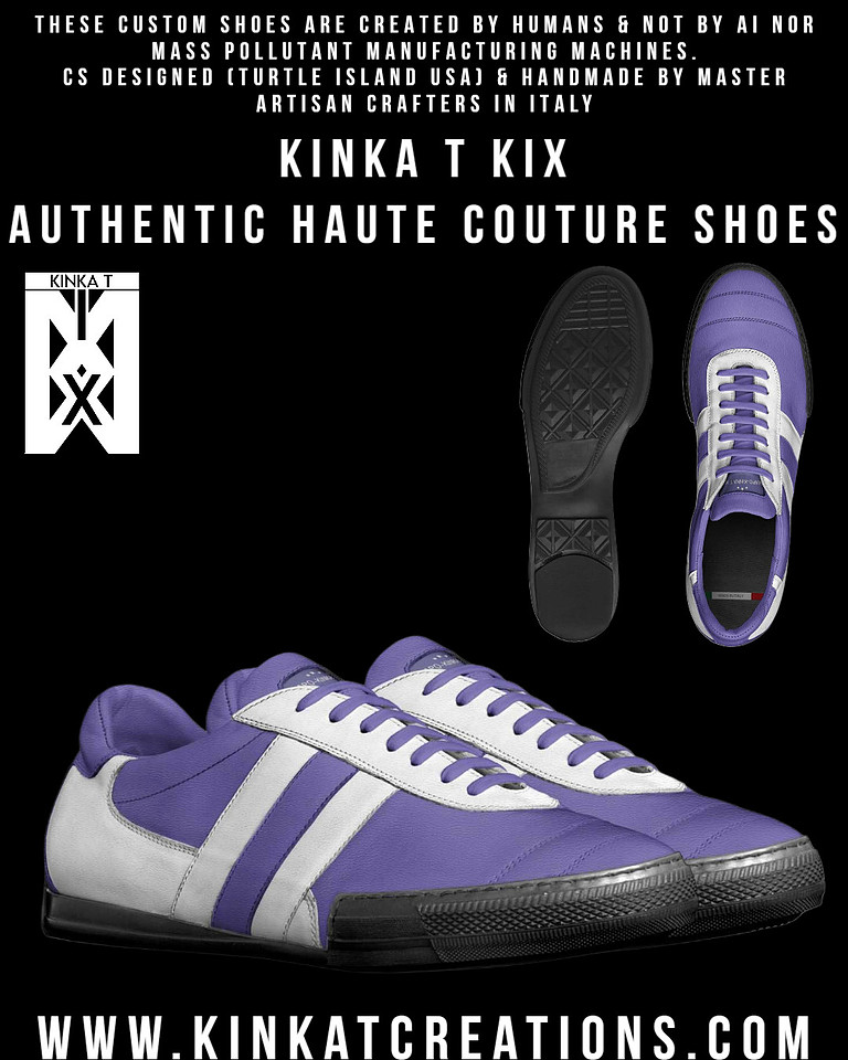 4 Grapo: Striped Indoor Soccer Style Shoes