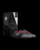 7 Myrman: Striped Indoor Soccer Style Shoes