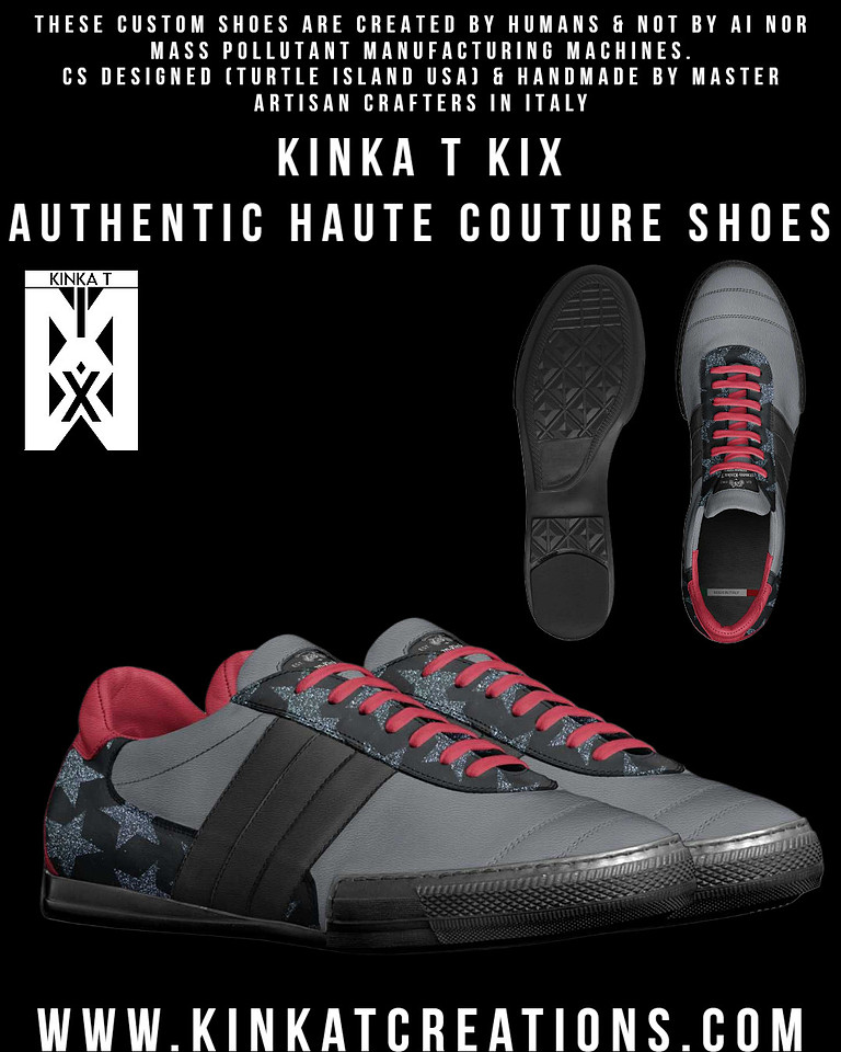 7 Myrman: Striped Indoor Soccer Style Shoes