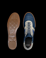 8 Pantha: Striped Indoor Soccer Style Shoes