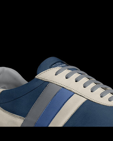 8 Pantha: Striped Indoor Soccer Style Shoes