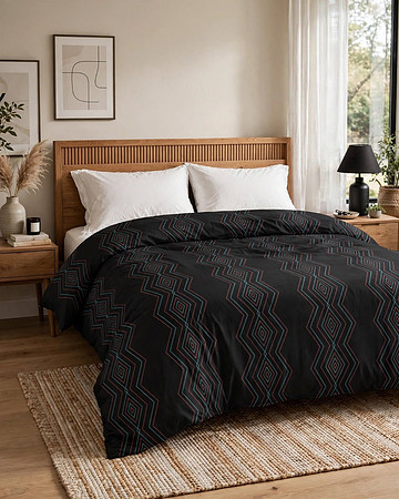 Duvet Cover: Simplicity: ᏄᏦᏍᏛᎾᎪᎵᏍᏗ: nu-tso-s-dv-na-go-li-s-di