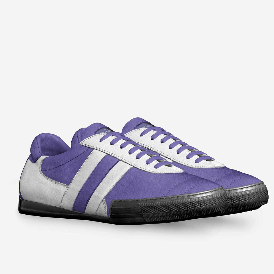 Striped Indoor Soccer Shoes: Grapo