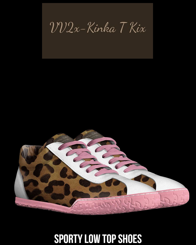 Sporty Low Top Shoes: VV2x