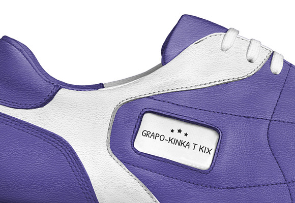 Indoor Soccer Stitch Sneakers: Grapo
